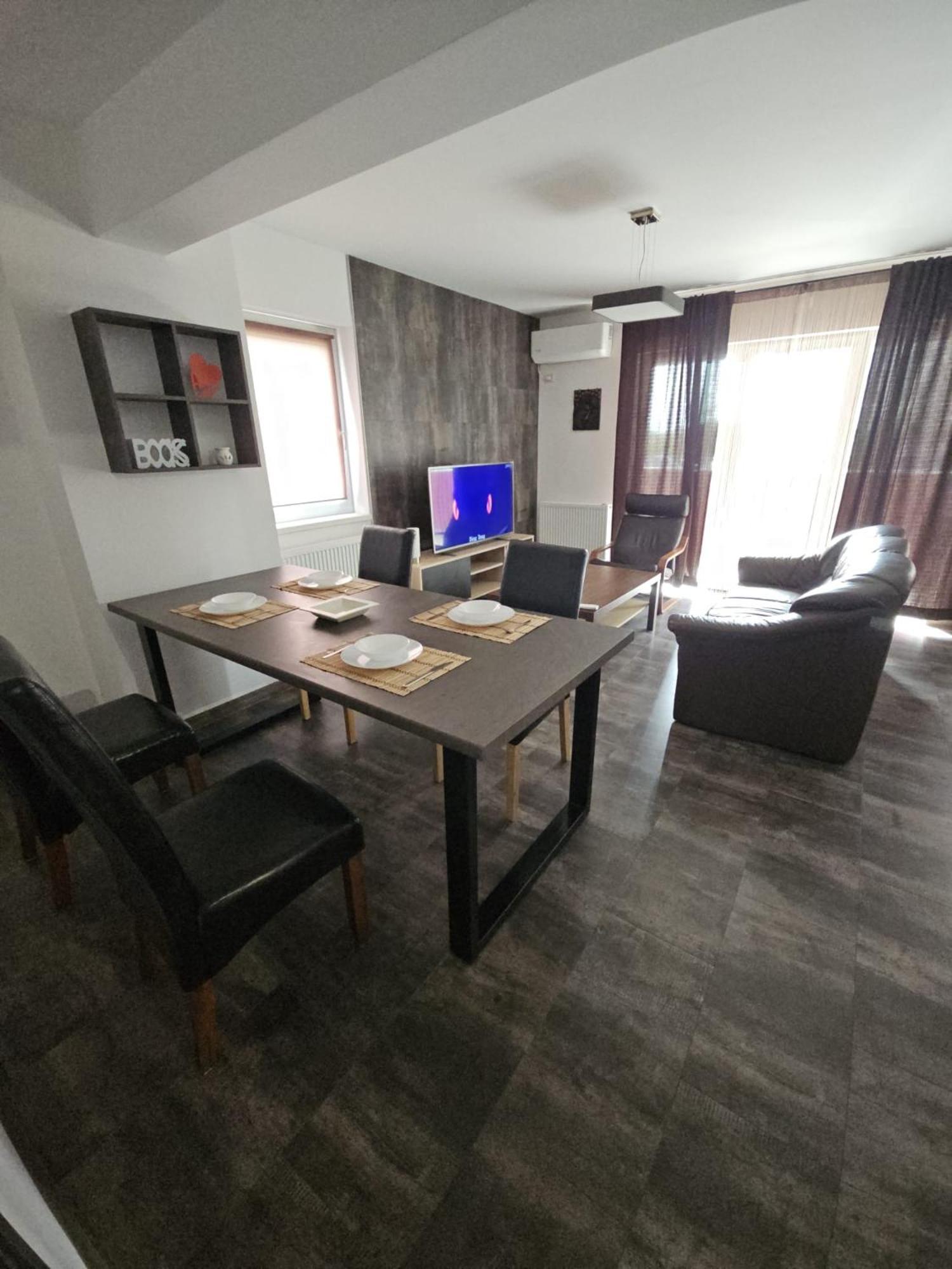 Apartamento Lotus Area On Oradea Exterior foto